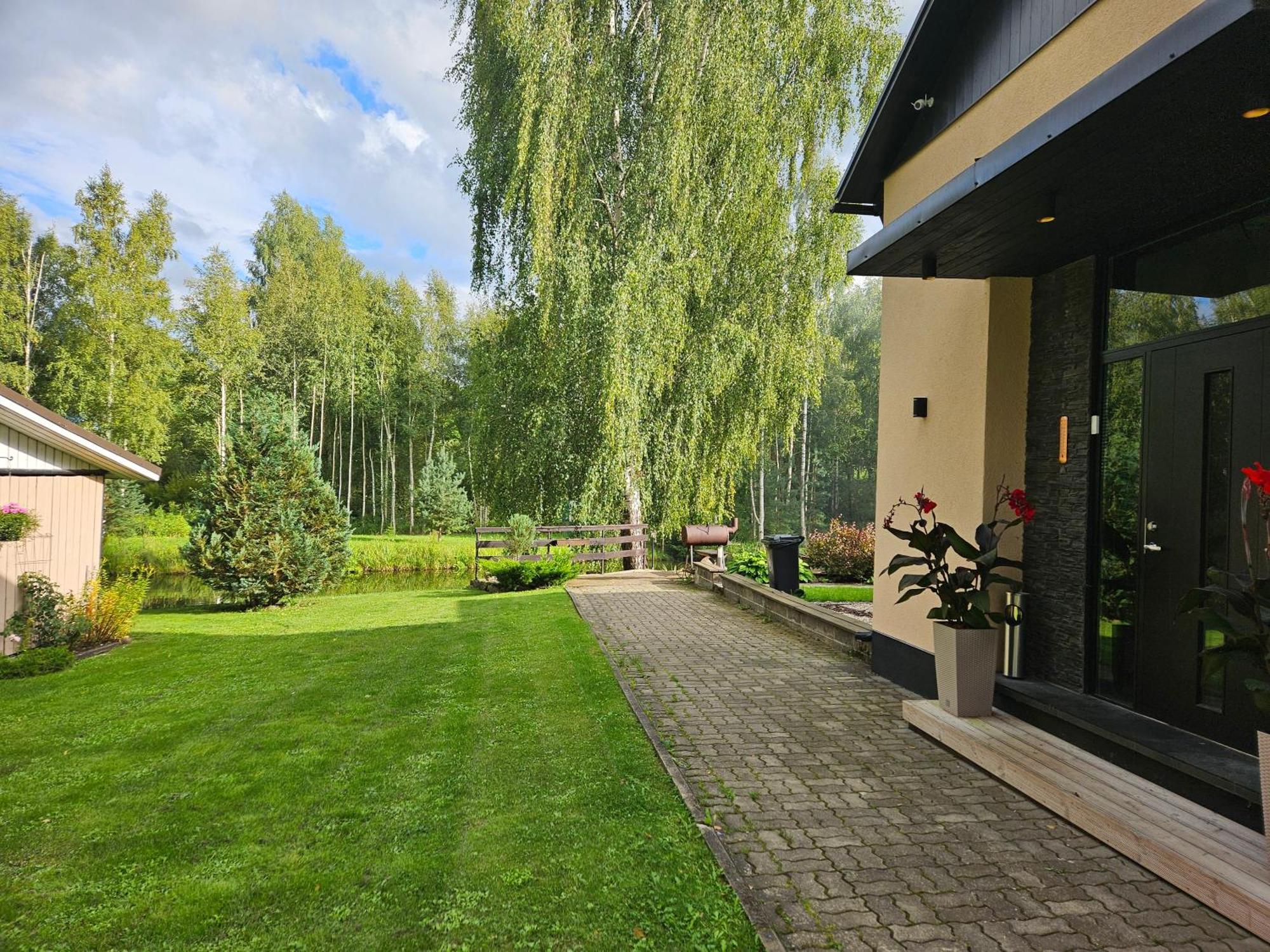 Purde Puhkemaja - Hot Tub L Sauna L Bbq エルヴァ エクステリア 写真